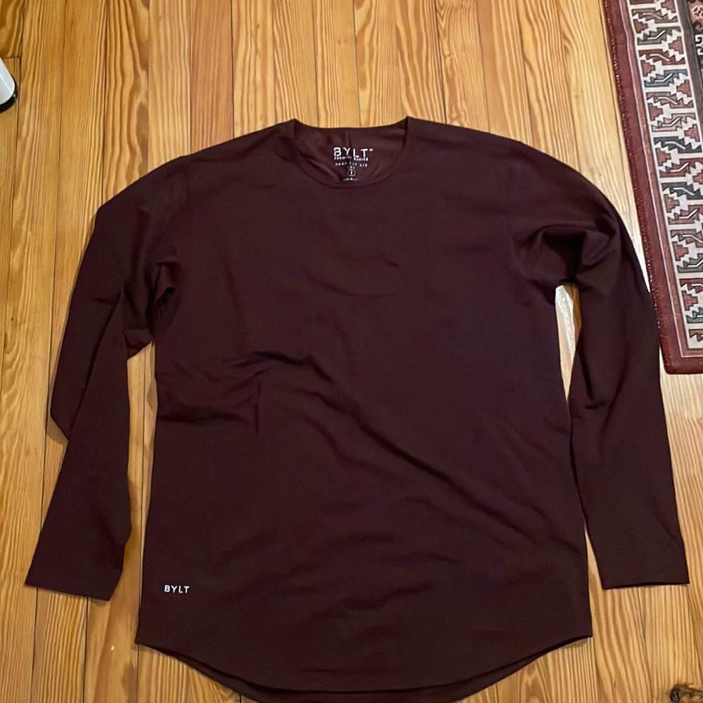 Athletic shirt